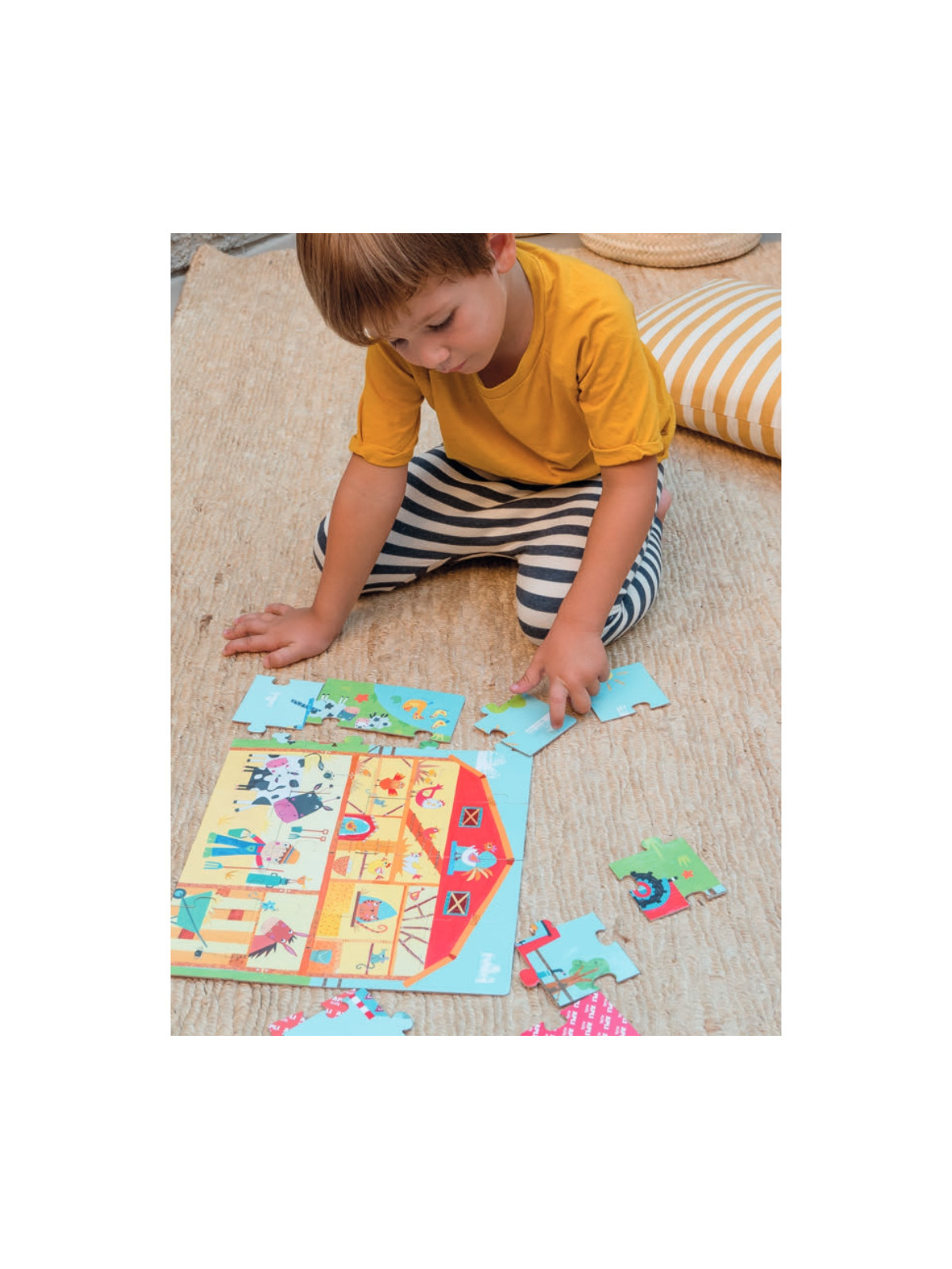 Puzzle w kartonowym domku Apli Kids - W domu 3+