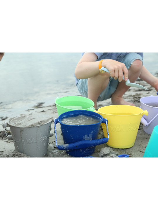 Składane wiaderko do wody i piasku Scrunch Bucket - Rust