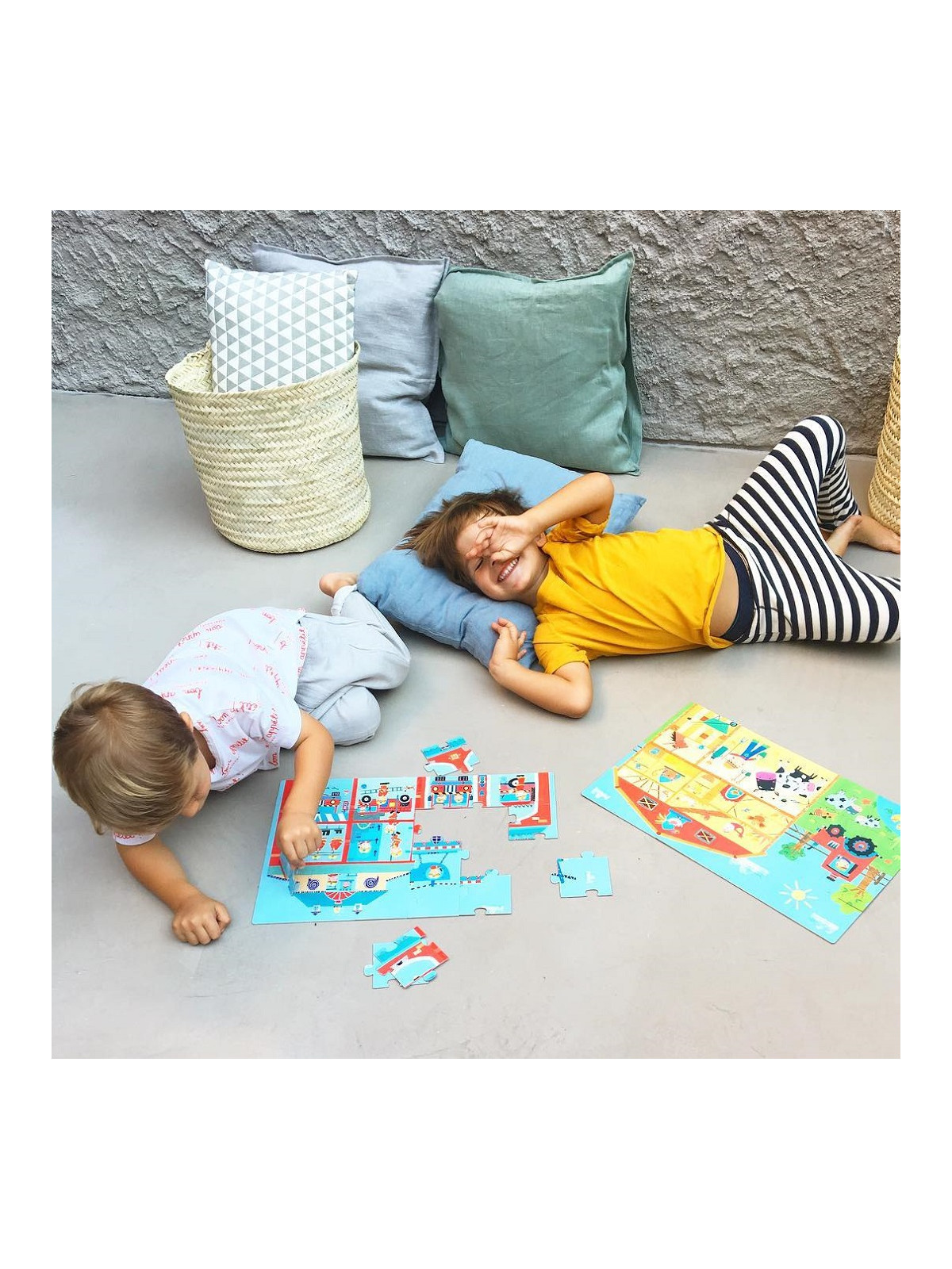 Puzzle w kartonowym domku Apli Kids - Na wsi 3+