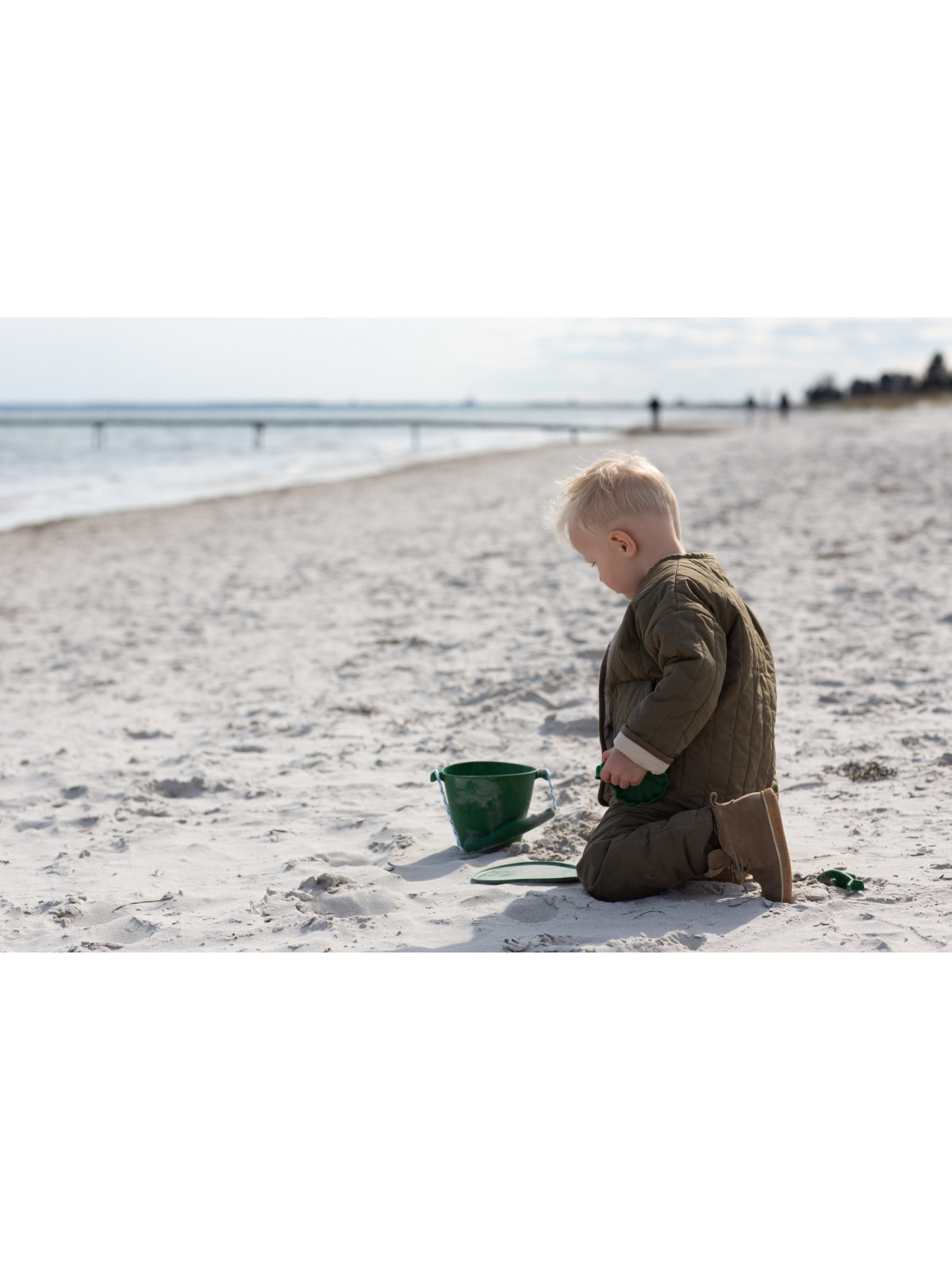 Składane wiaderko do wody i piasku Scrunch Bucket - Lila