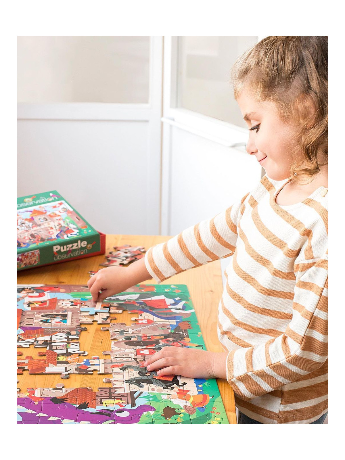 Puzzle obserwacyjne Apli Kids - Zamek 104 el.5+